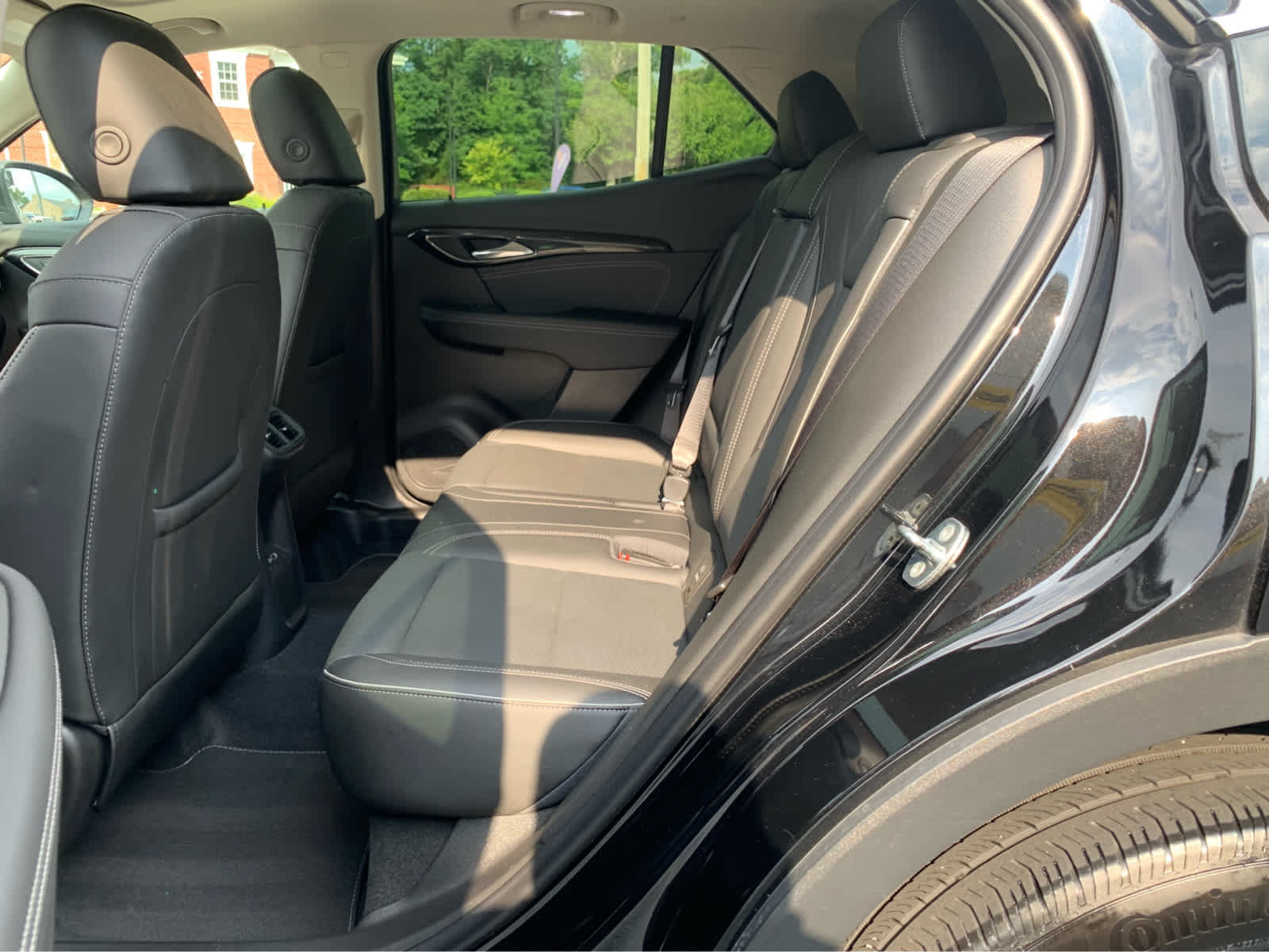 Used 2022 Buick Envision Essence w/ Technology Package I AWD/4WD image 23