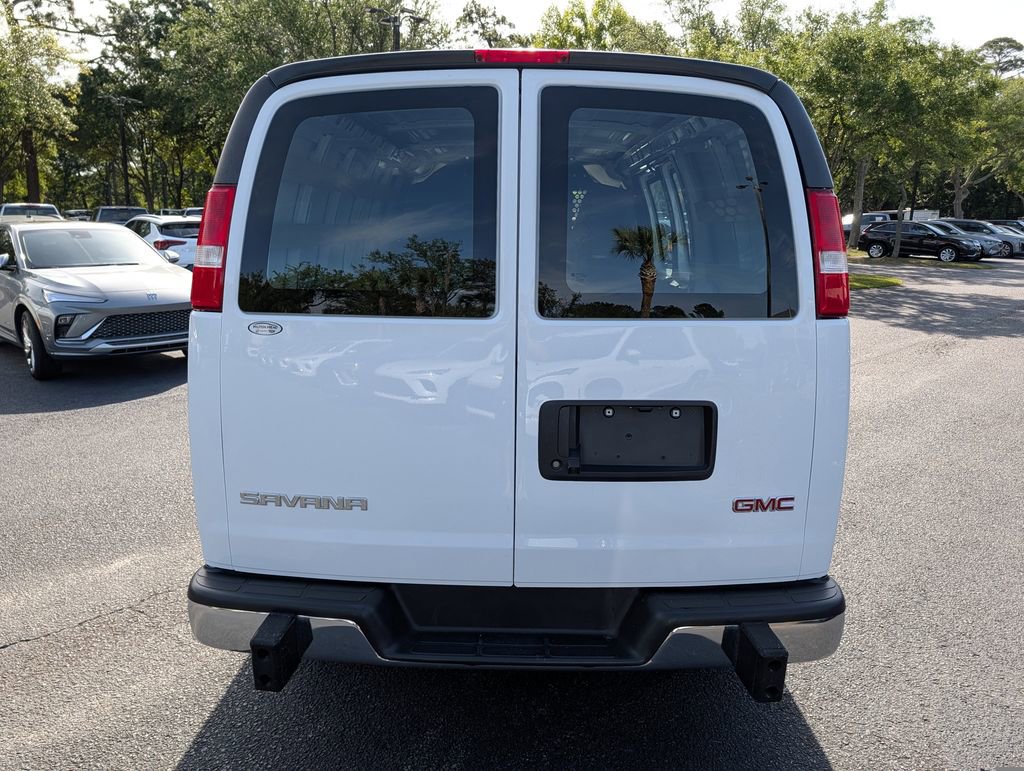 Used 2024 GMC Savana 2500 w/ Driver Convenience Package RWD image 5