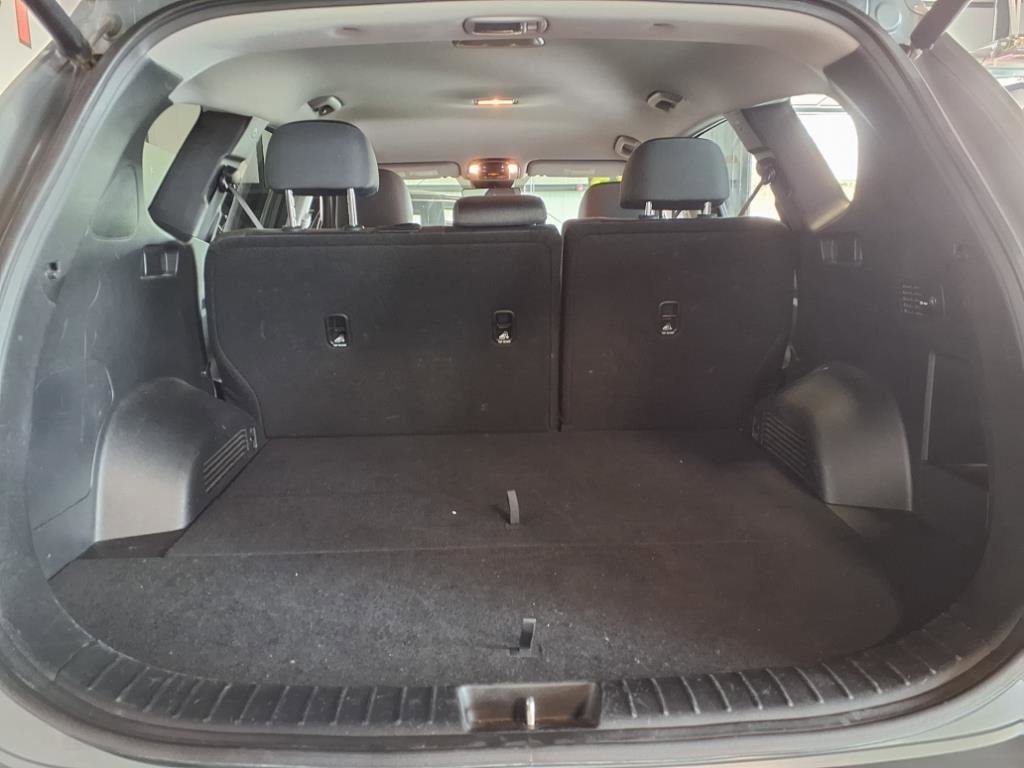 Used 2023 Hyundai Santa Fe SEL image 6