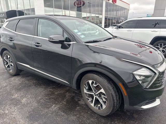 Used 2023 Kia Sportage EX image 1