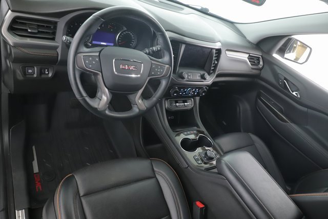 Used 2023 GMC Acadia AT4 image 17