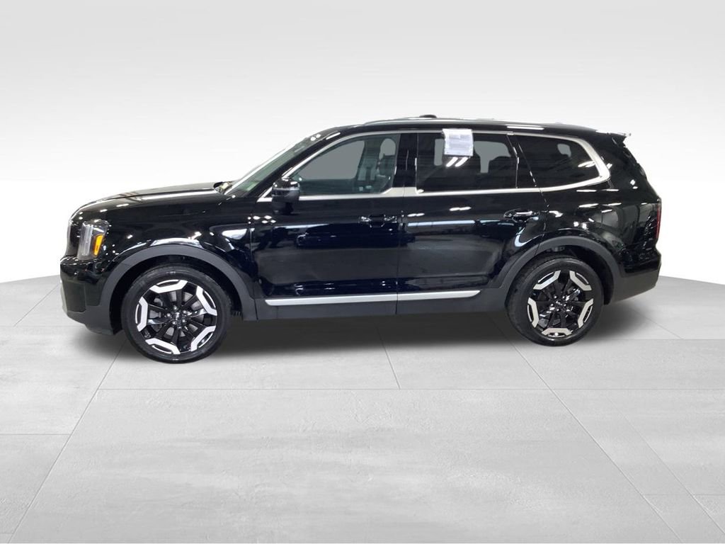Used 2024 Kia Telluride EX w/ EX Captain's Chair Package AWD/4WD image 10