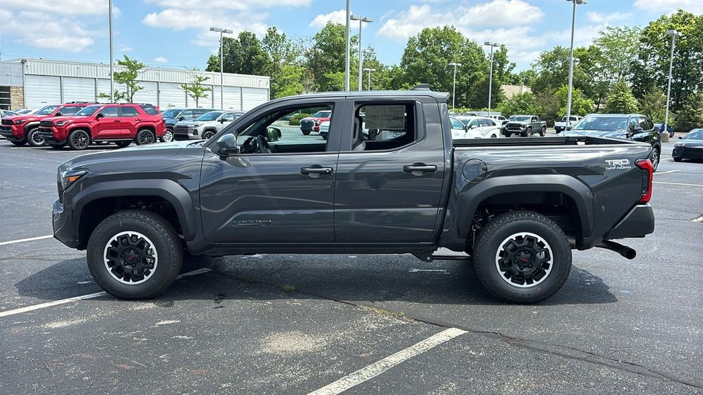 New 2026 Toyota Tacoma TRD Off-Road w/ TRD Off Road Upgrade Package AWD/4WD image 4