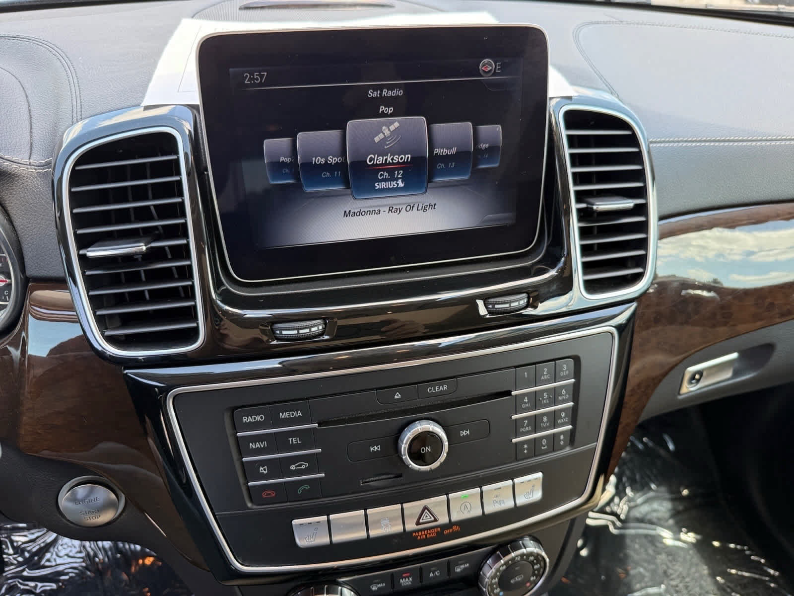 Used 2019 Mercedes-Benz GLS 450 4MATIC image 18