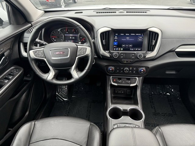 Used 2024 GMC Terrain SLT image 14
