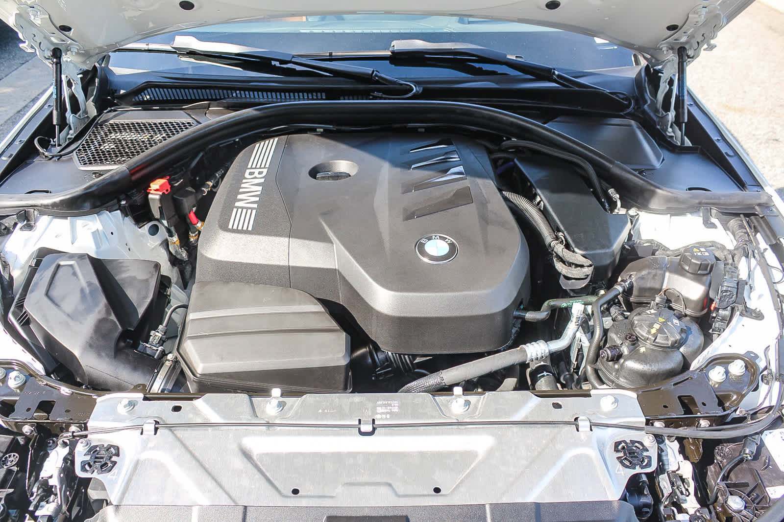 Used 2025 BMW 330i Sedan image 26