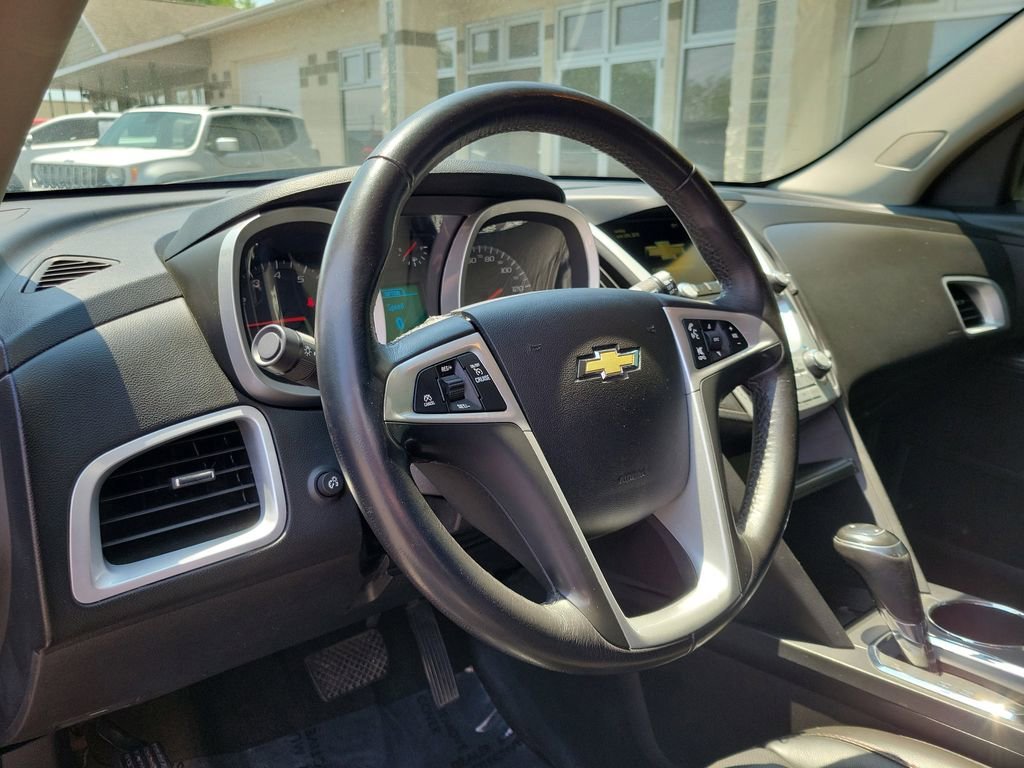 Used 2017 Chevrolet Equinox LT w/ Midnight Edition FWD image 19