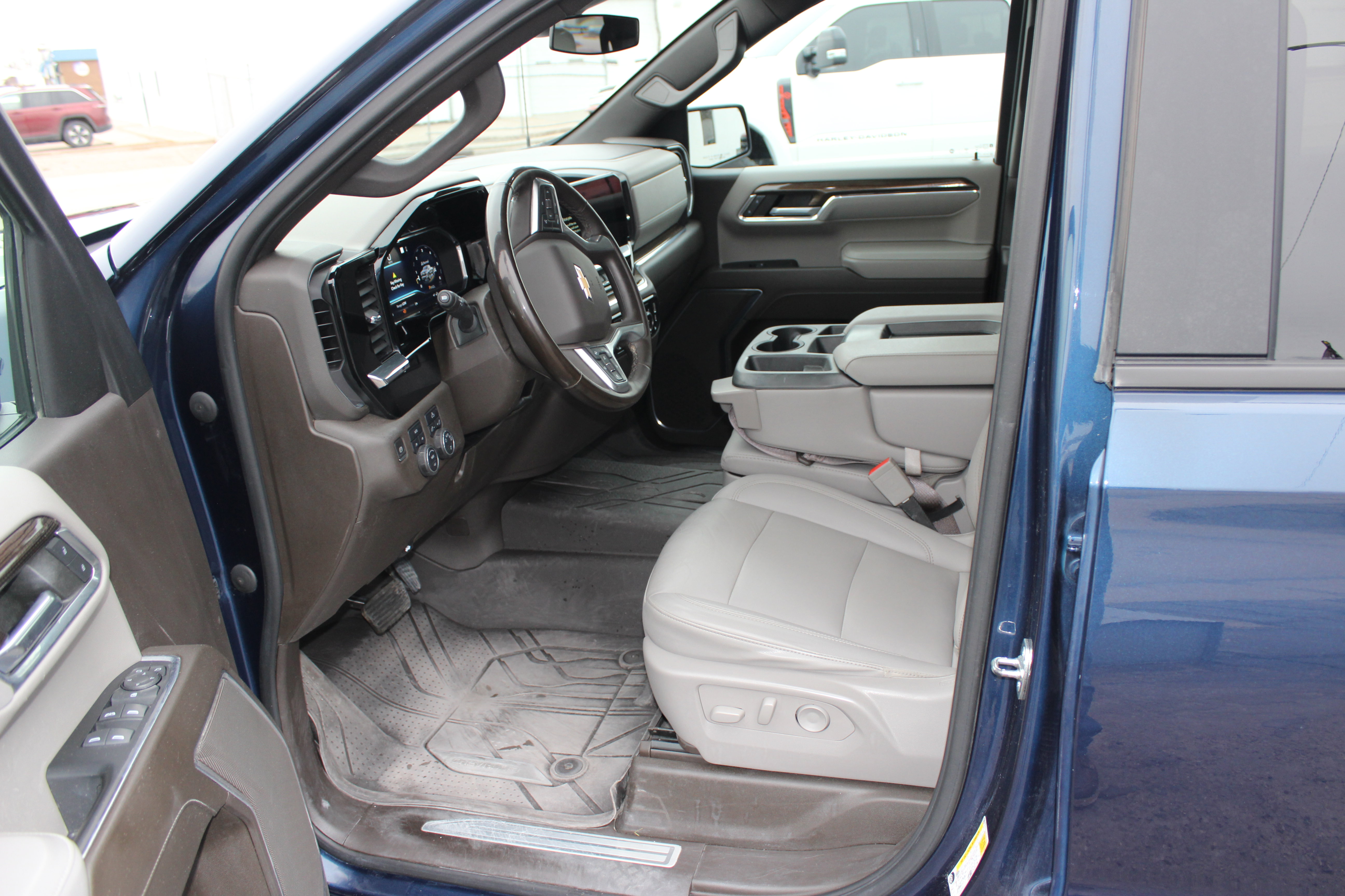 Used 2023 Chevrolet Silverado 1500 LT w/ All Star Edition Plus image 20