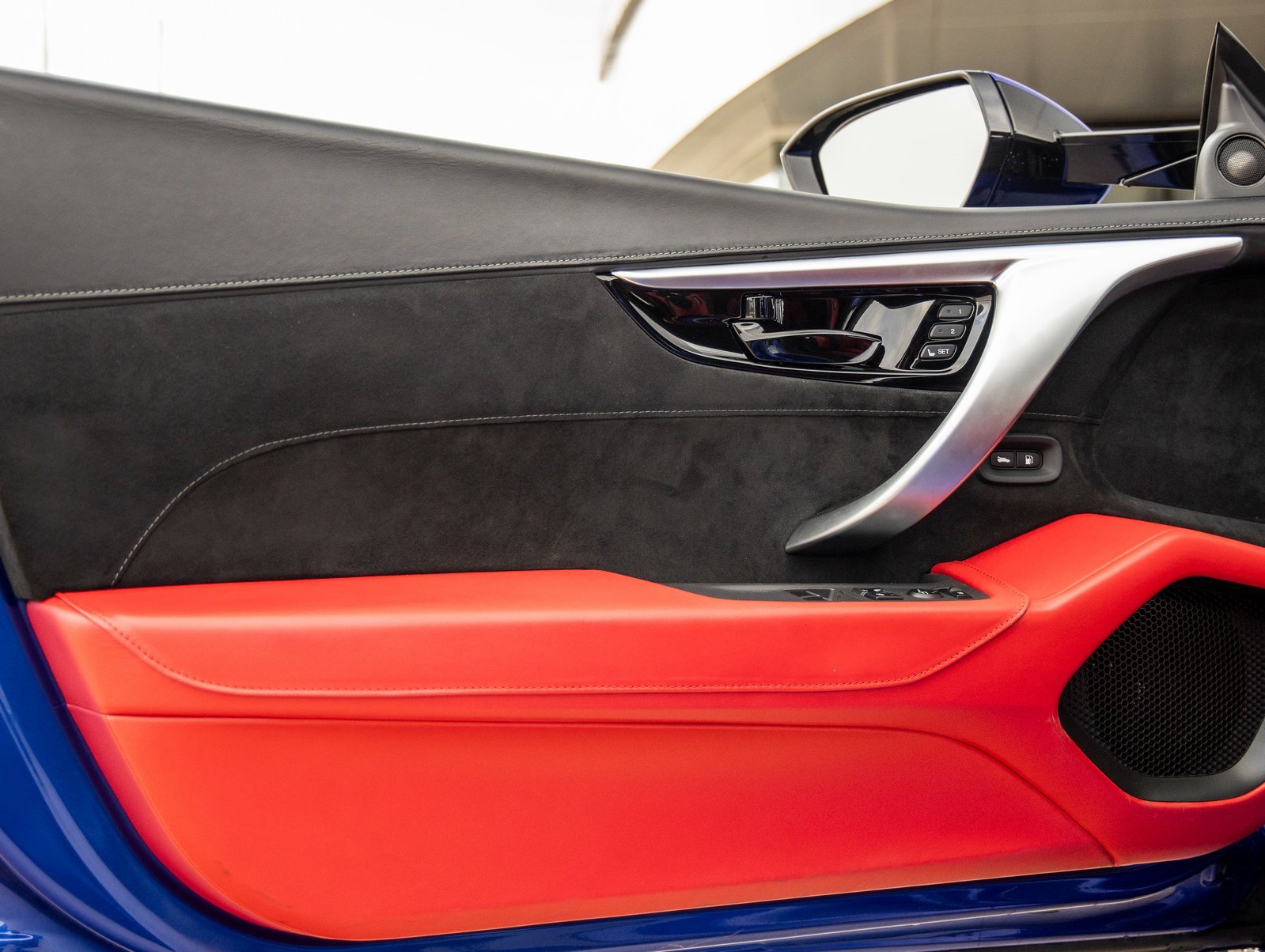 Used 2017 Acura NSX image 17