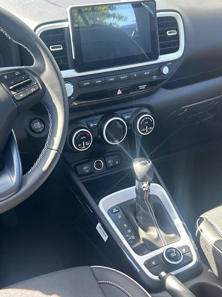 New 2026 Hyundai Venue SEL FWD image 13
