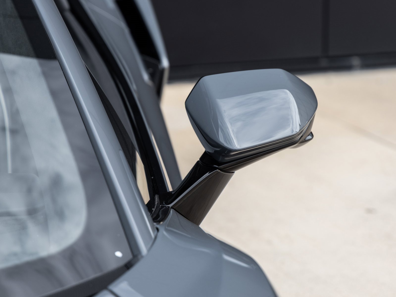 Used 2024 Lamborghini Revuelto image 19