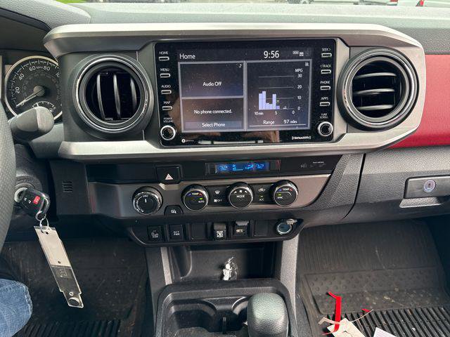 Certified 2022 Toyota Tacoma SR5 w/ Technology Package AWD/4WD image 26