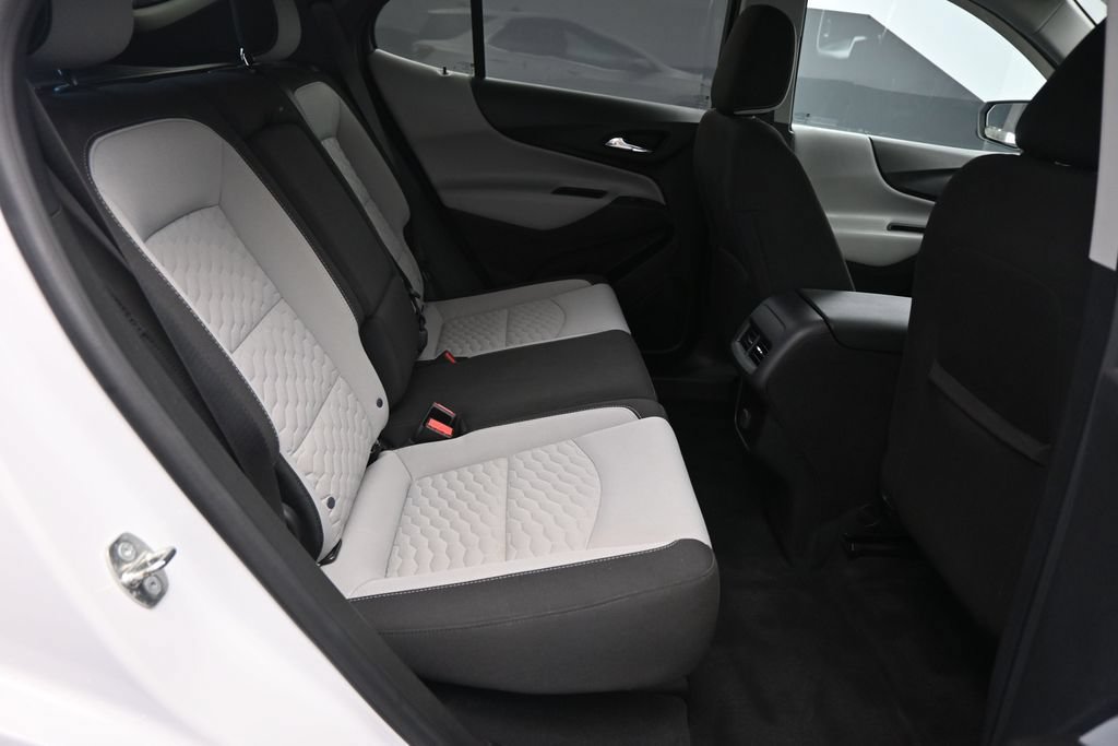 Used 2018 Chevrolet Equinox LT FWD image 11