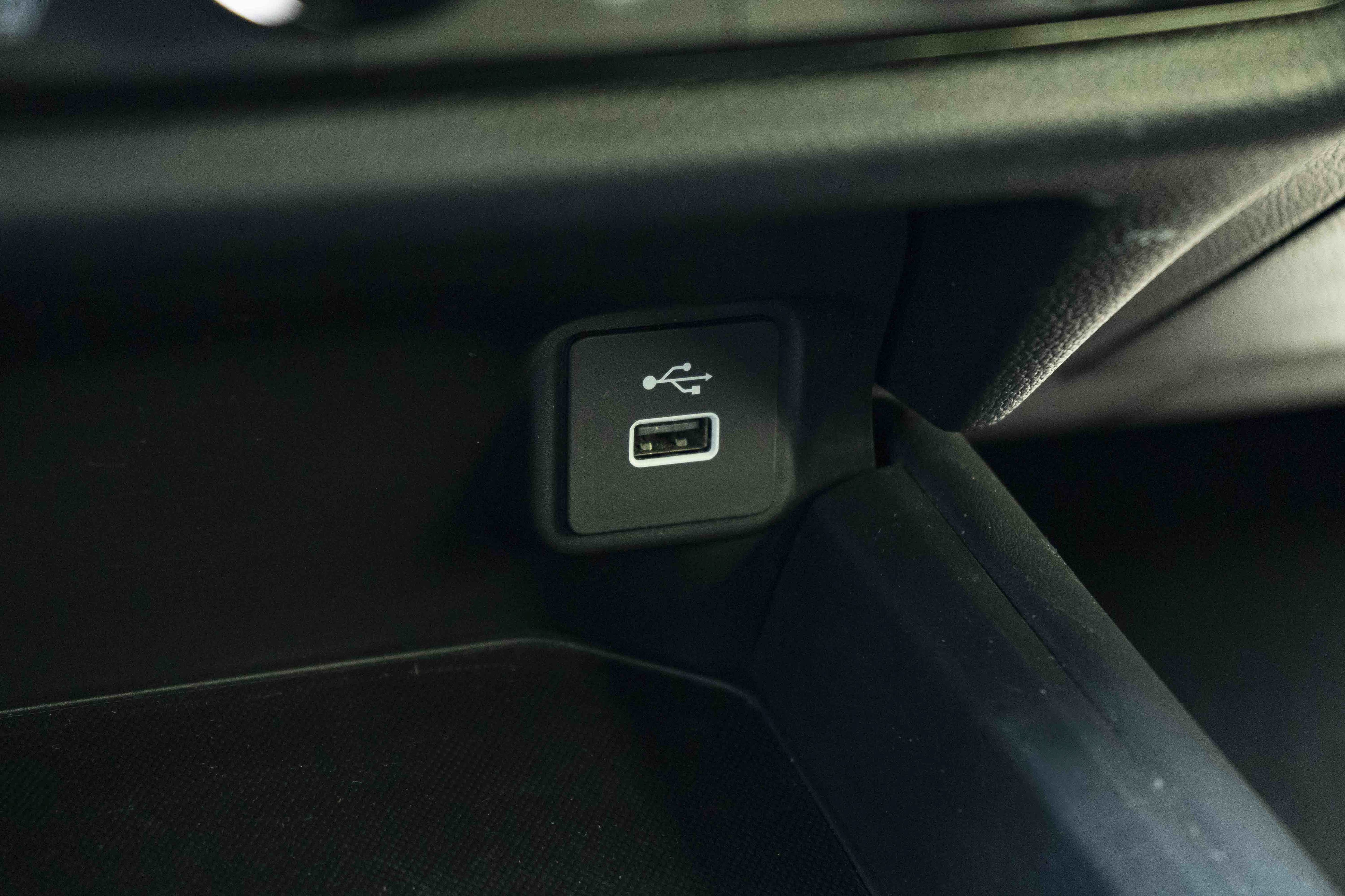 Certified 2025 Honda HR-V Sport image 33