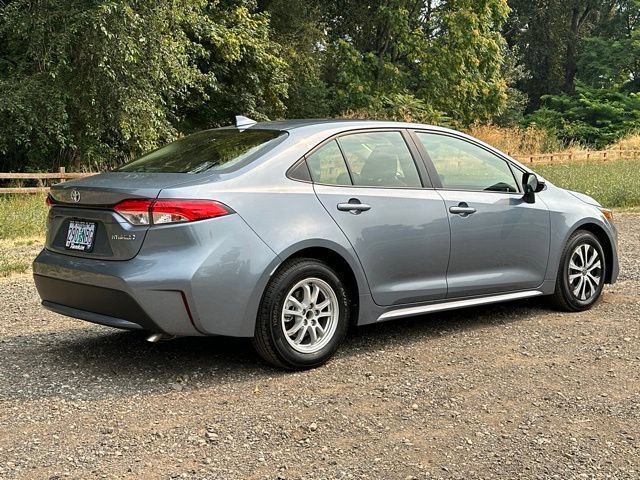 Used 2022 Toyota Corolla LE FWD image 9