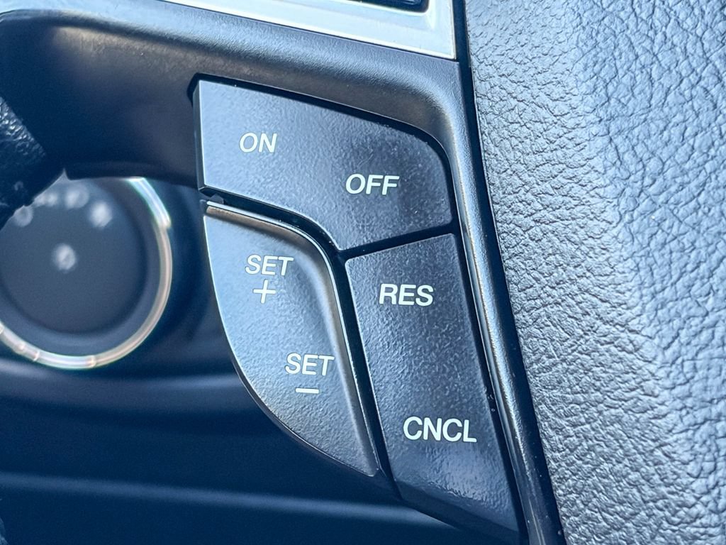 Used 2018 Ford Edge SEL w/ Equipment Group 201A FWD image 22