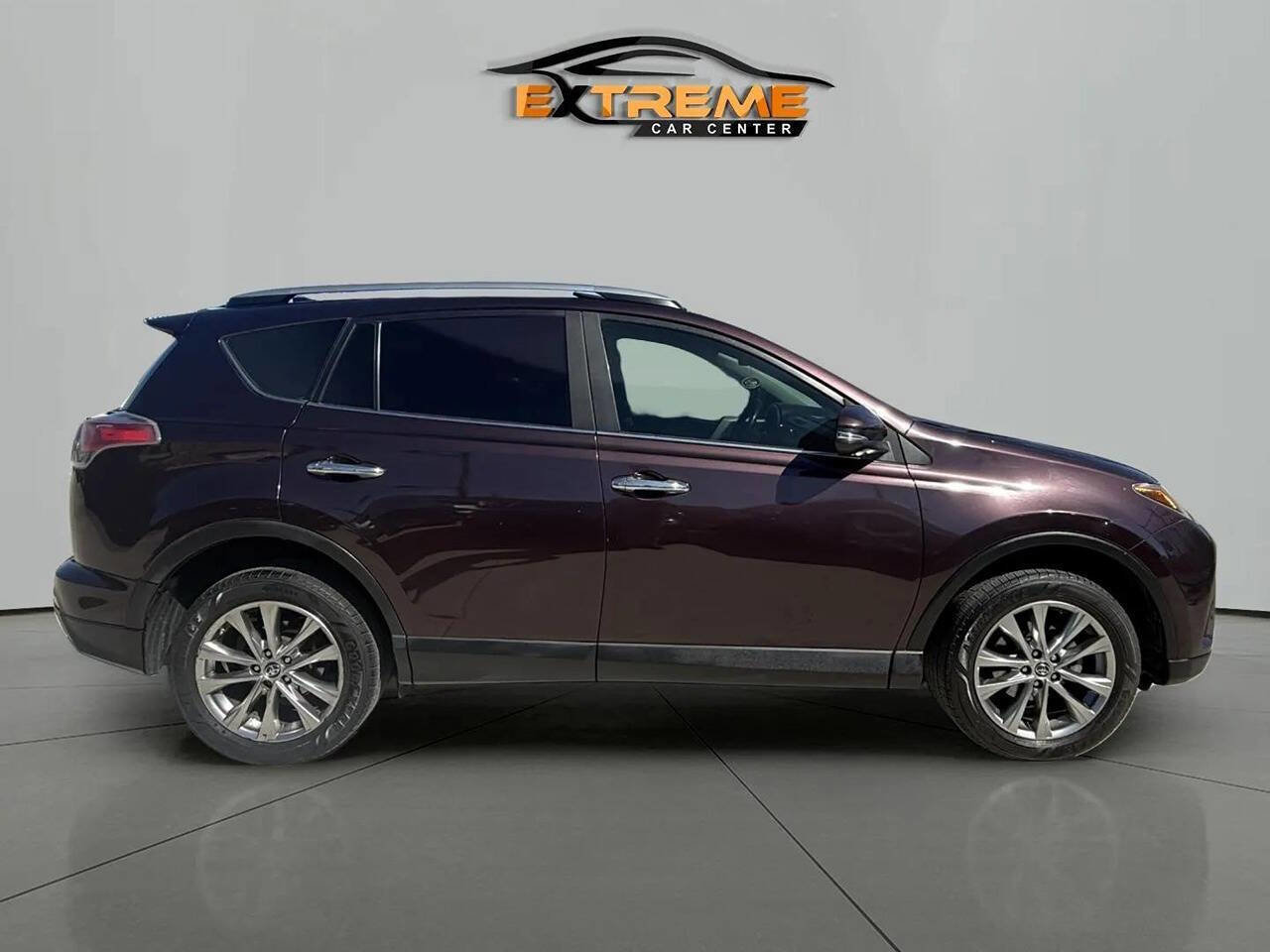 Used 2017 Toyota RAV4 Limited image 7