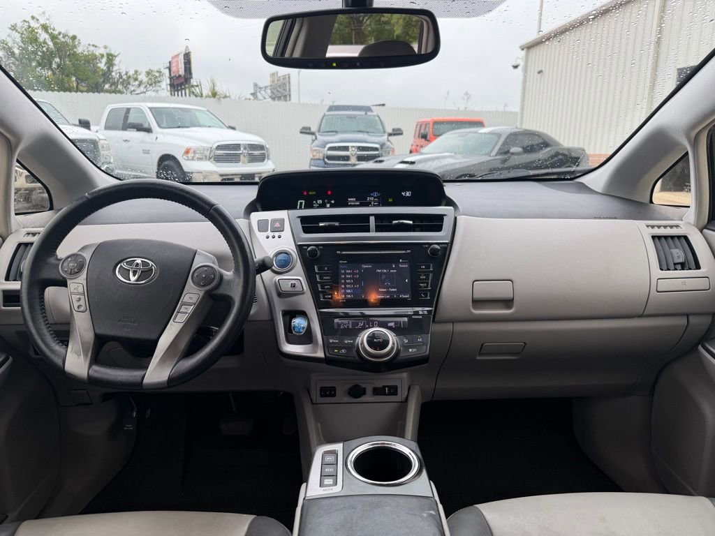 Used 2017 Toyota Prius V Four image 23
