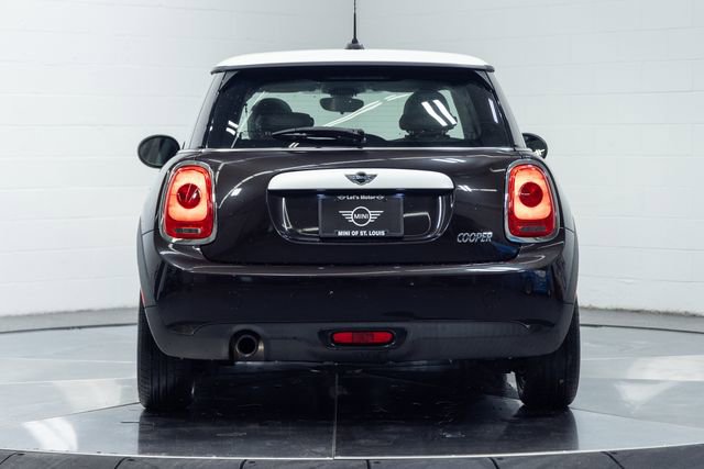 Used 2015 MINI Cooper 2-Door Hardtop FWD image 7