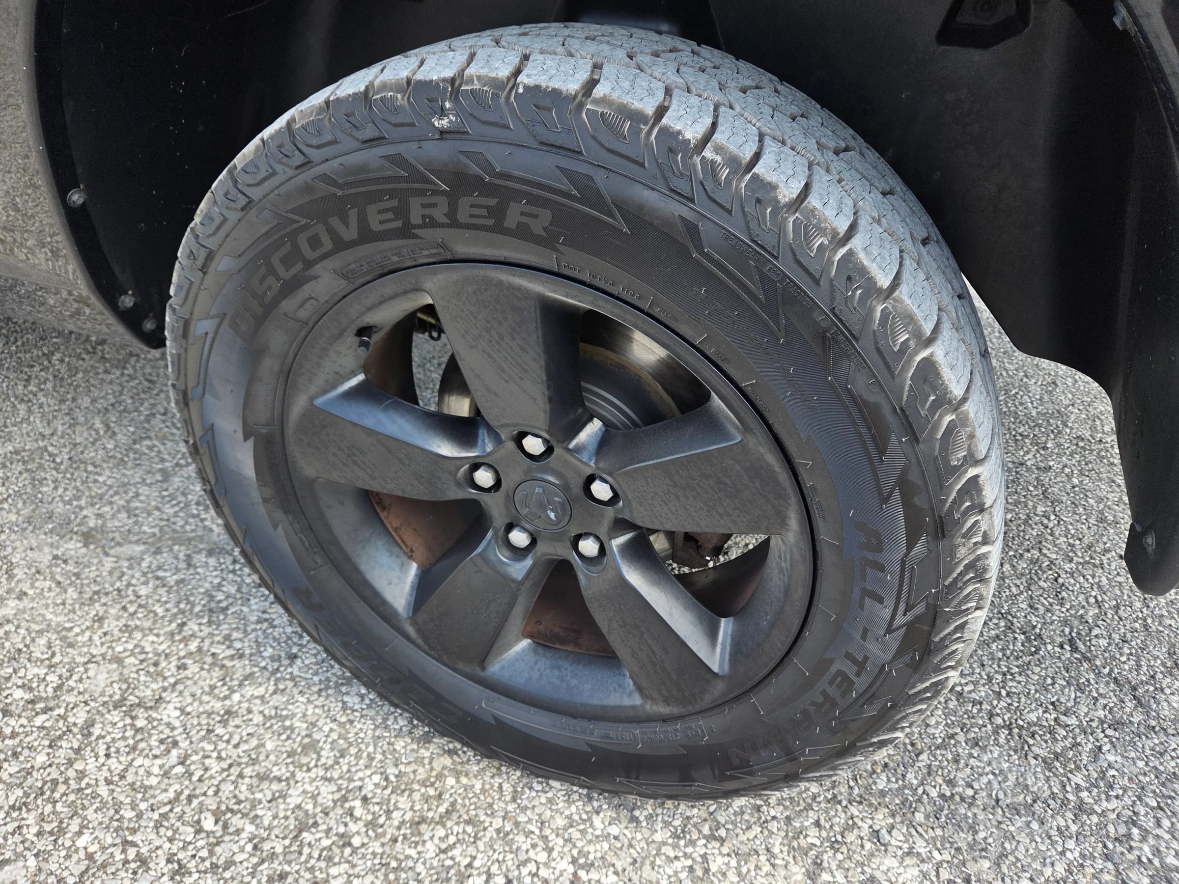 Used 2018 RAM 1500 Express w/ Black Ram 1500 Express Group AWD/4WD image 7