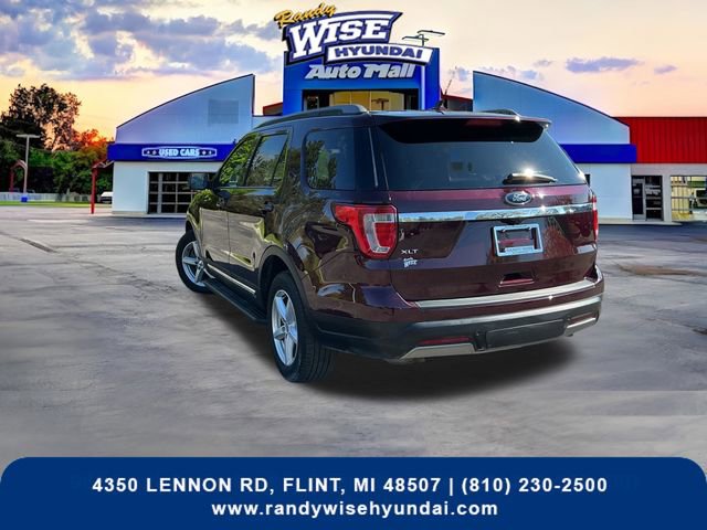 Used 2019 Ford Explorer XLT w/ Equipment Group 202A FWD image 4