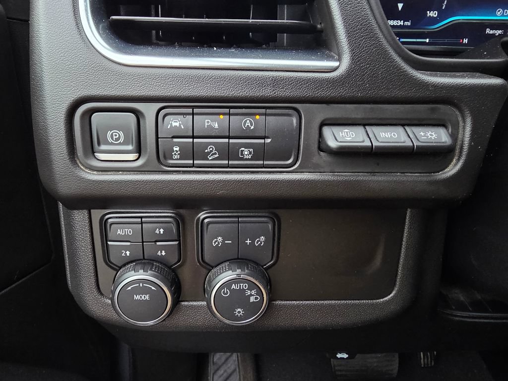 Used 2024 Chevrolet Tahoe High Country AWD/4WD image 13