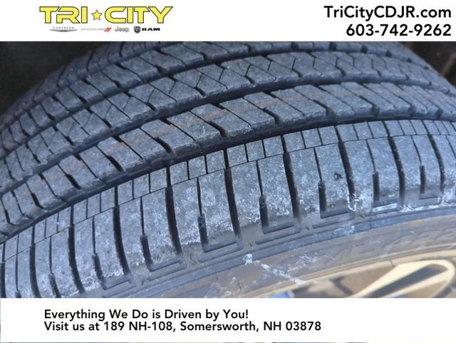 New 2025 Jeep Grand Cherokee Overland image 27