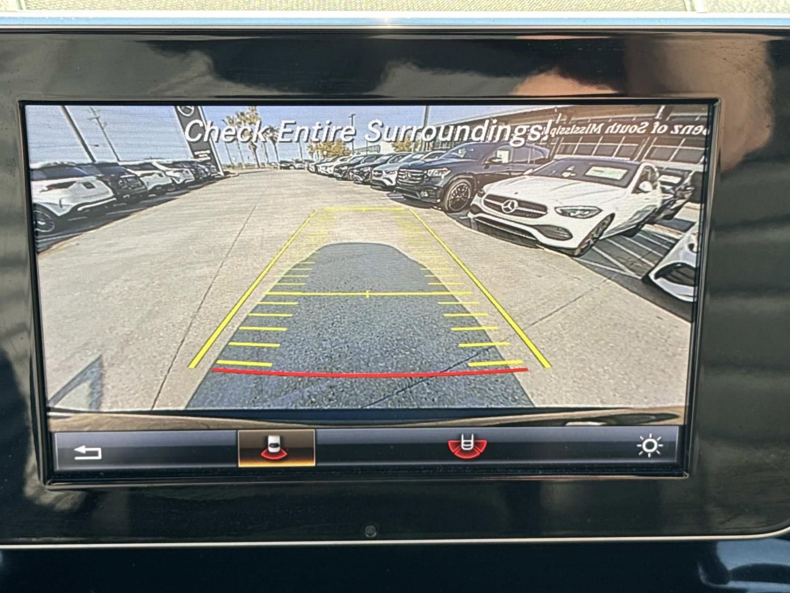 Used 2018 Mercedes-Benz GLC 300 4MATIC image 26