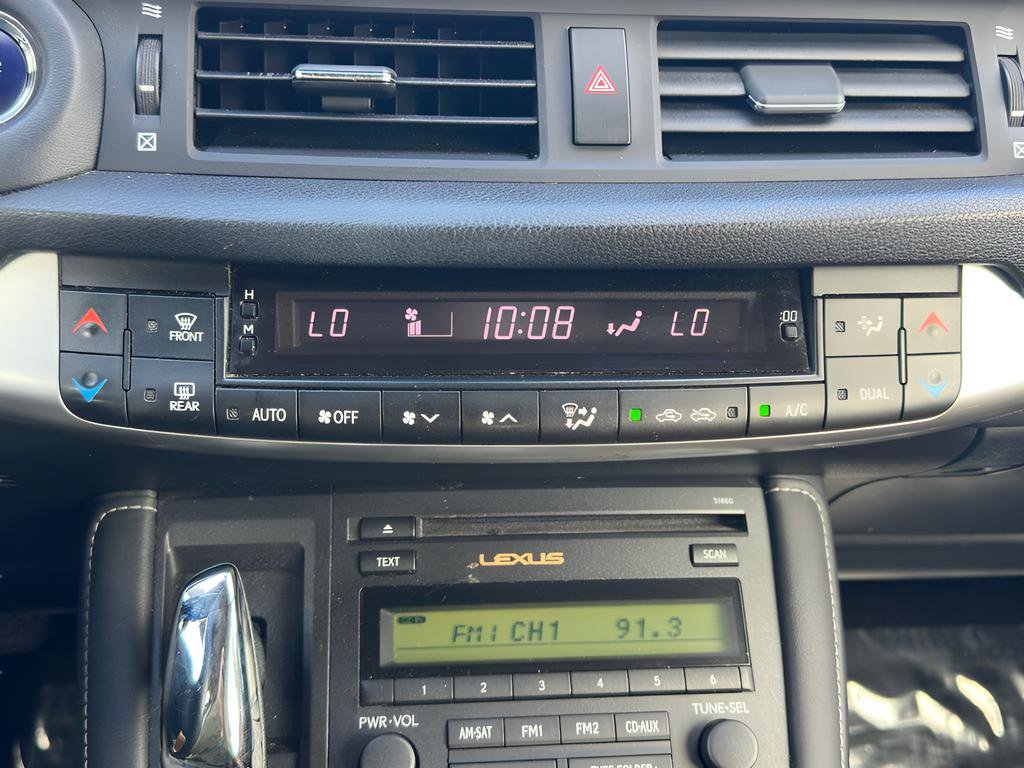 Used 2012 Lexus CT 200h Premium image 27