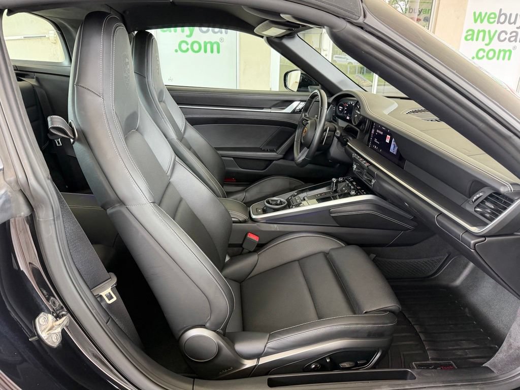 Used 2021 Porsche 911 Targa 4S w/ Premium Package AWD/4WD image 28