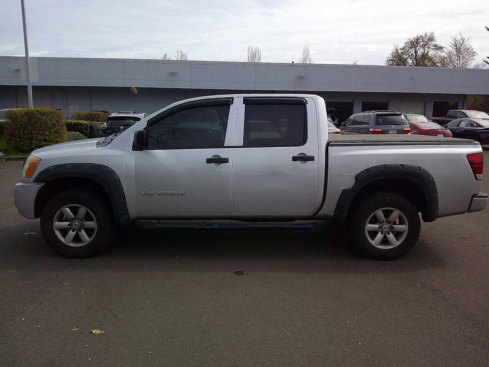 Used 2014 Nissan Titan S image 2