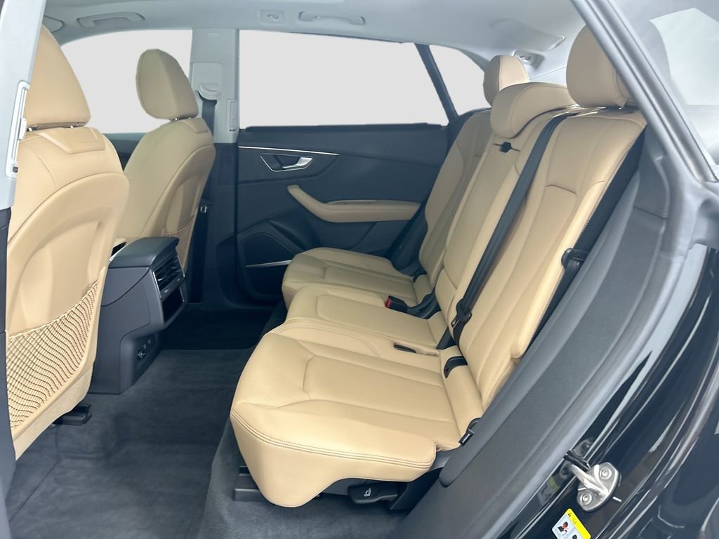Used 2025 Audi Q8 Premium Plus image 20