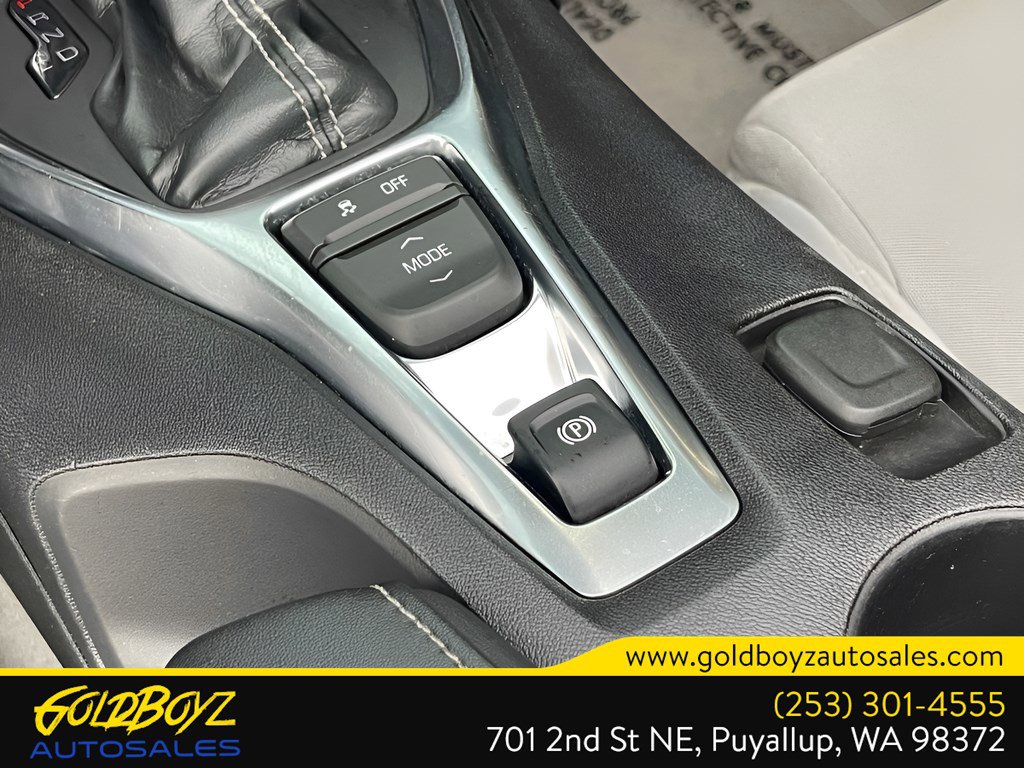 Used 2022 Chevrolet Camaro LT RWD image 33