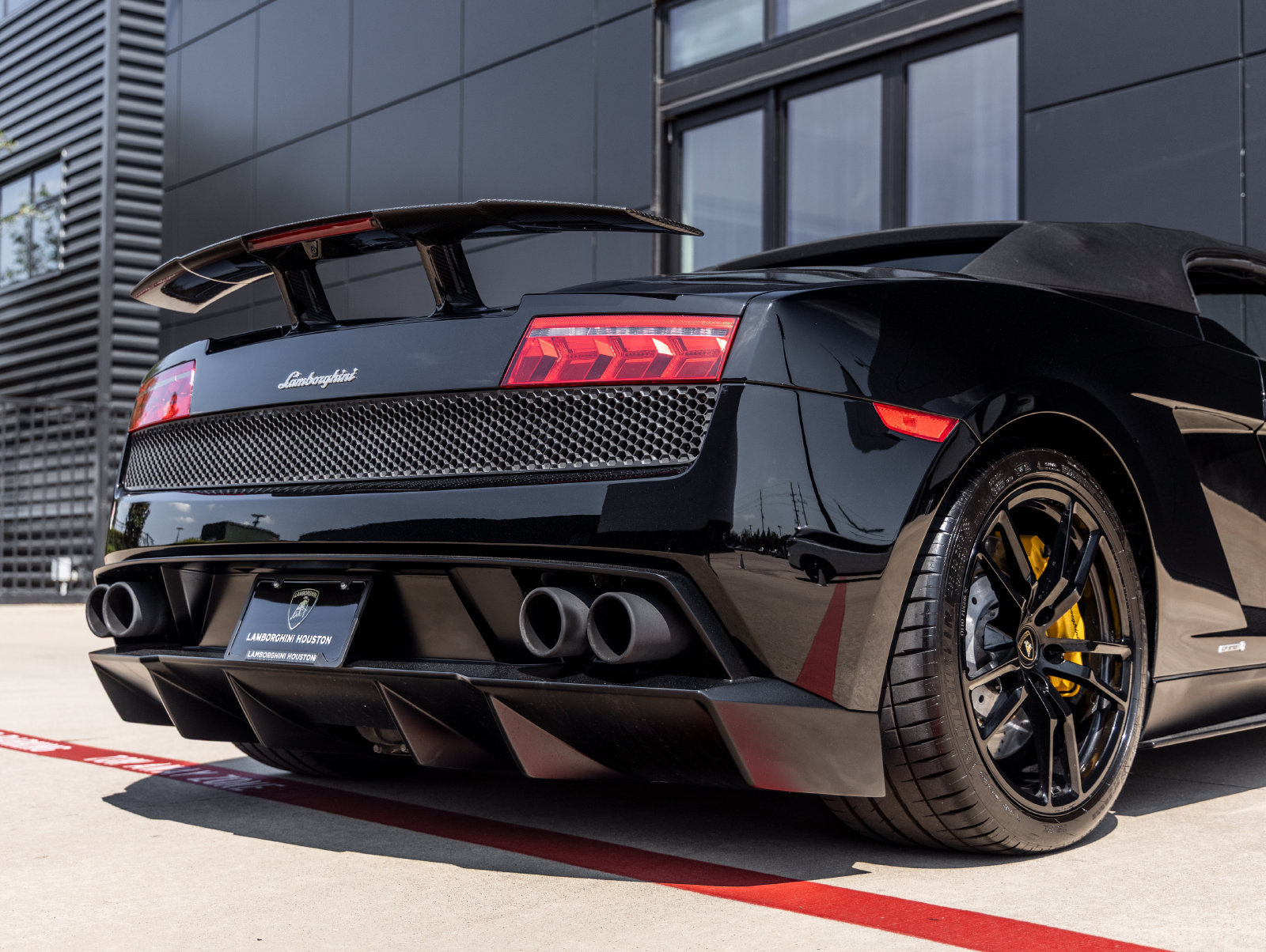 Used 2012 Lamborghini Gallardo LP 570-4 Performante AWD/4WD image 12