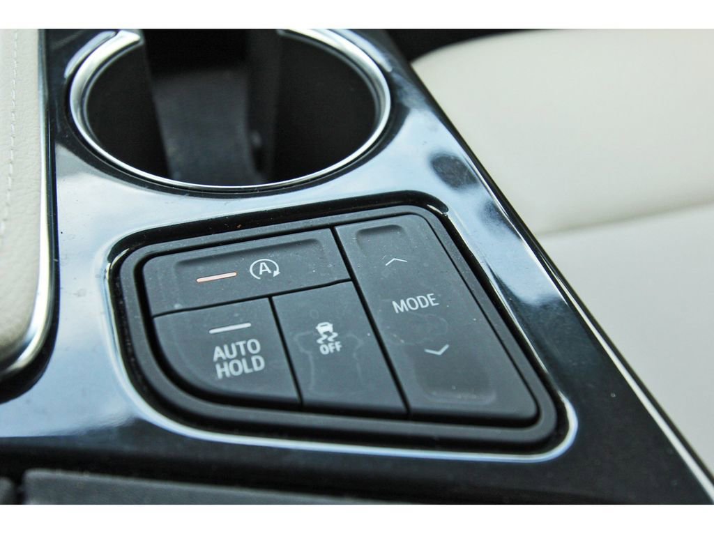 Used 2022 Cadillac CT4 Luxury w/ Sun And Sound Package image 26