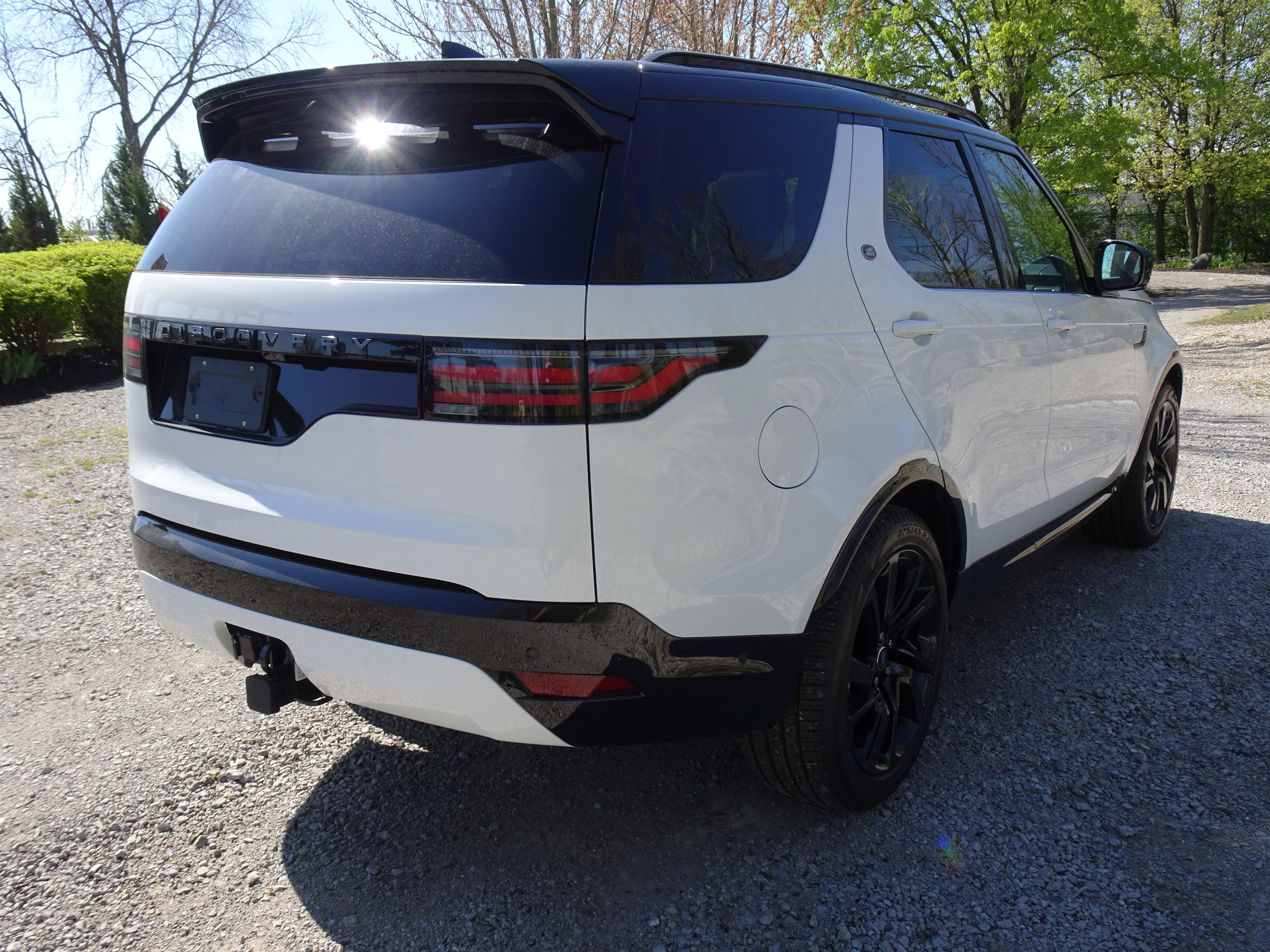 New 2025 Land Rover Discovery Dynamic SE image 10