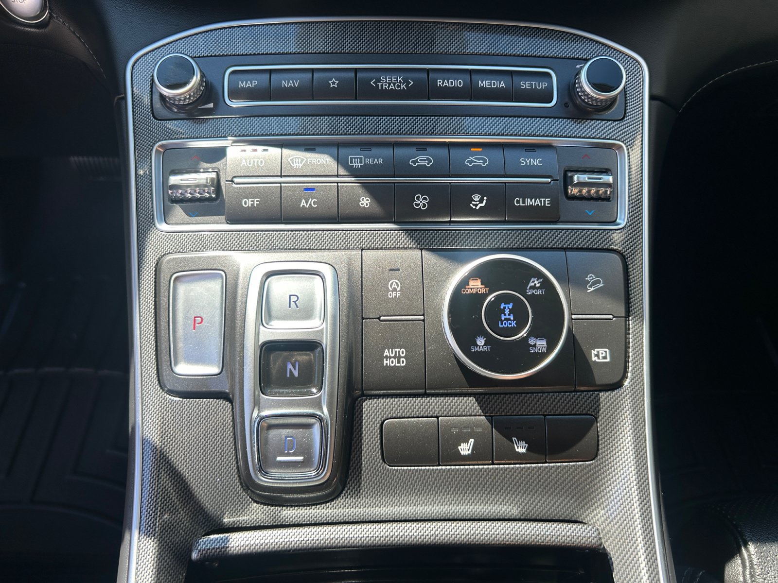 Certified 2023 Hyundai Santa Fe SEL w/ Premium Package AWD/4WD image 43