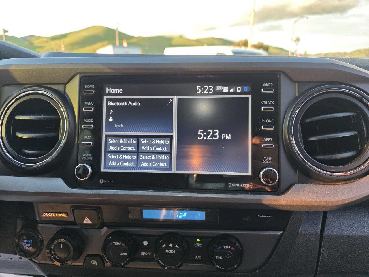 Used 2021 Toyota Tacoma TRD Sport w/ Technology Package image 19