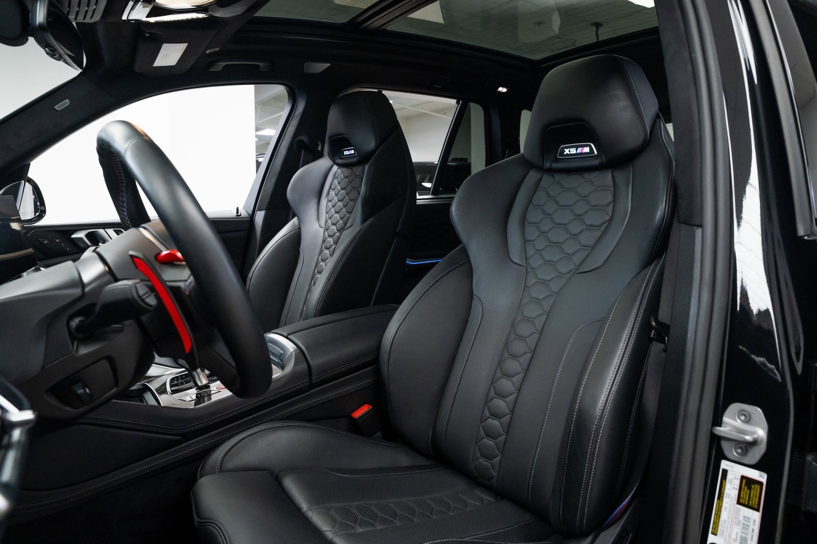 Used 2025 BMW X5 M Competition image 19