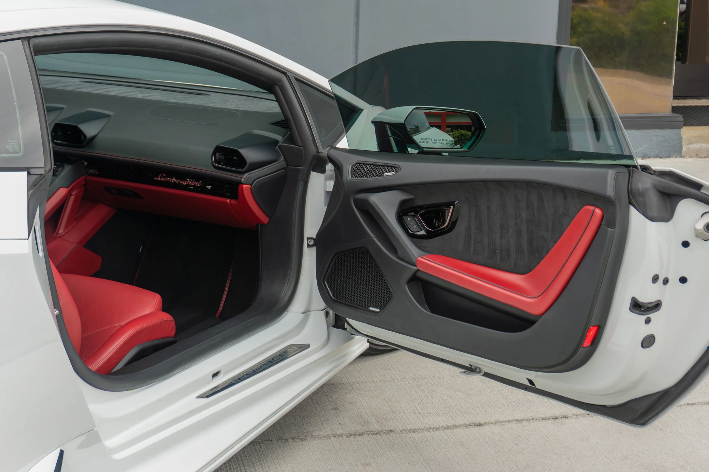 Used 2020 Lamborghini Huracan EVO image 49