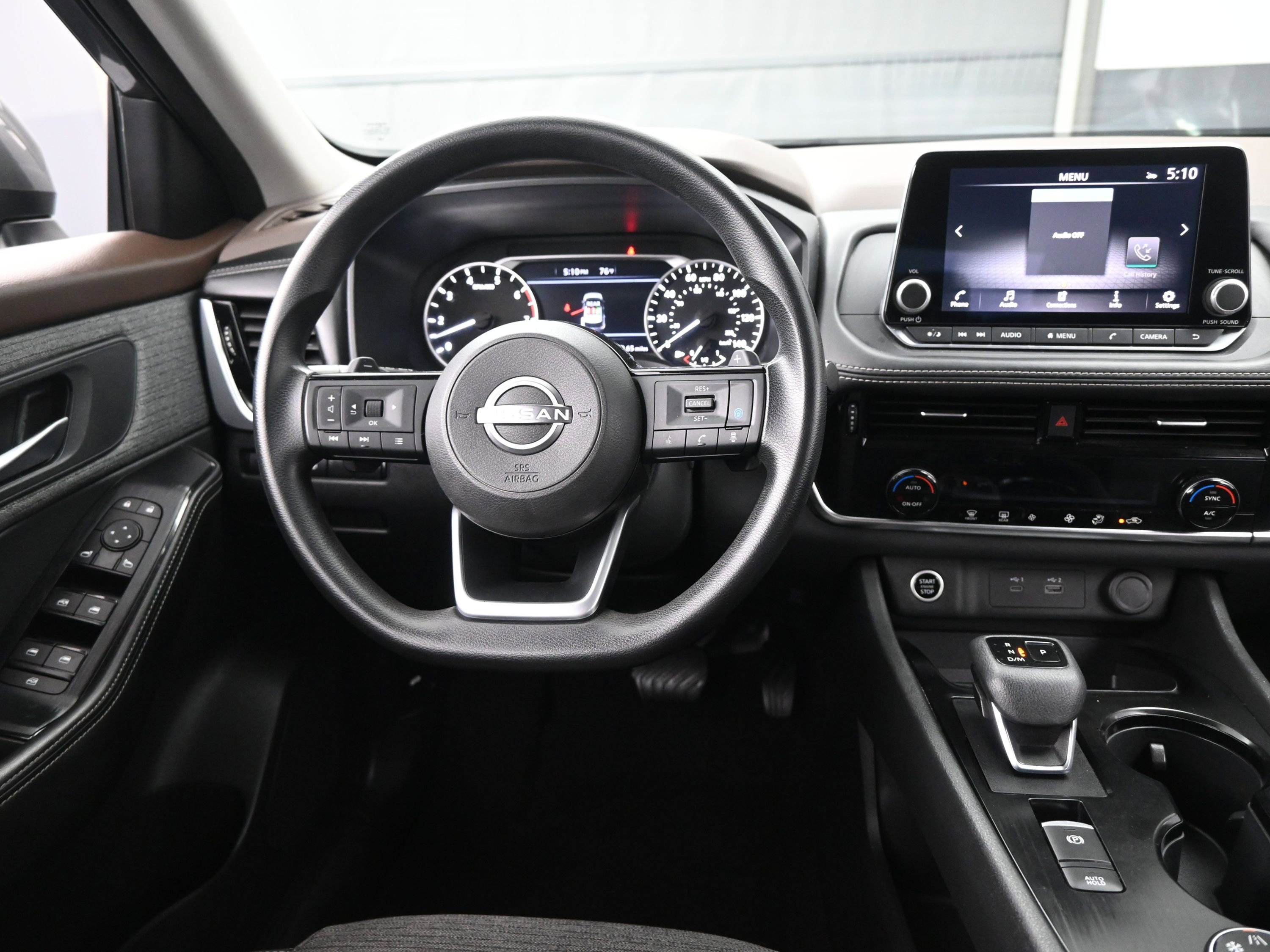 Certified 2023 Nissan Rogue SV image 13