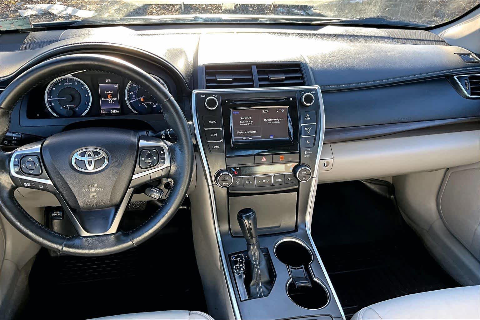 Used 2015 Toyota Camry XLE FWD image 7