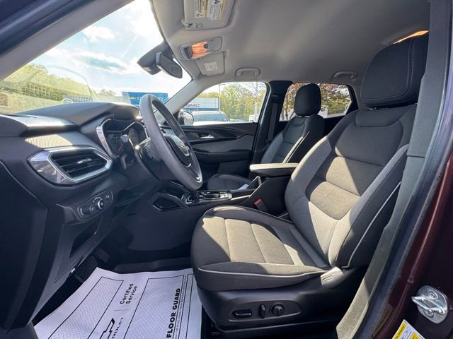 Used 2023 Chevrolet TrailBlazer LT w/ Convenience Package AWD/4WD image 16