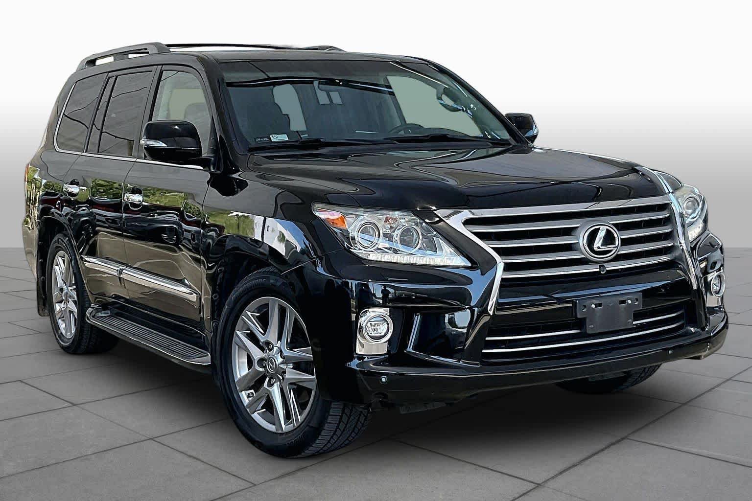 Used 2015 Lexus LX 570 4WD image 3