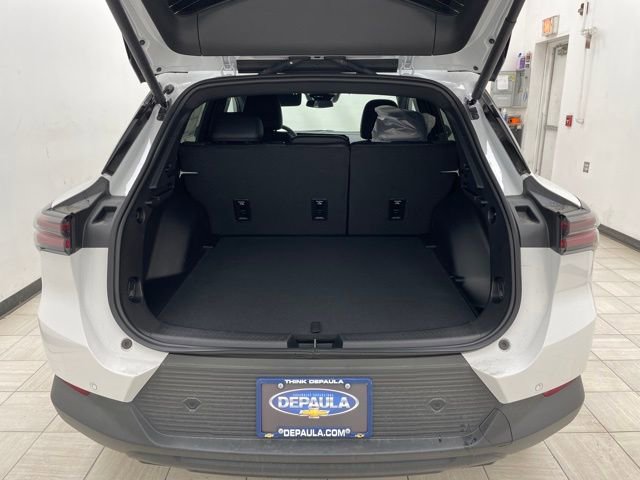 New 2026 Chevrolet Equinox EV LT image 12