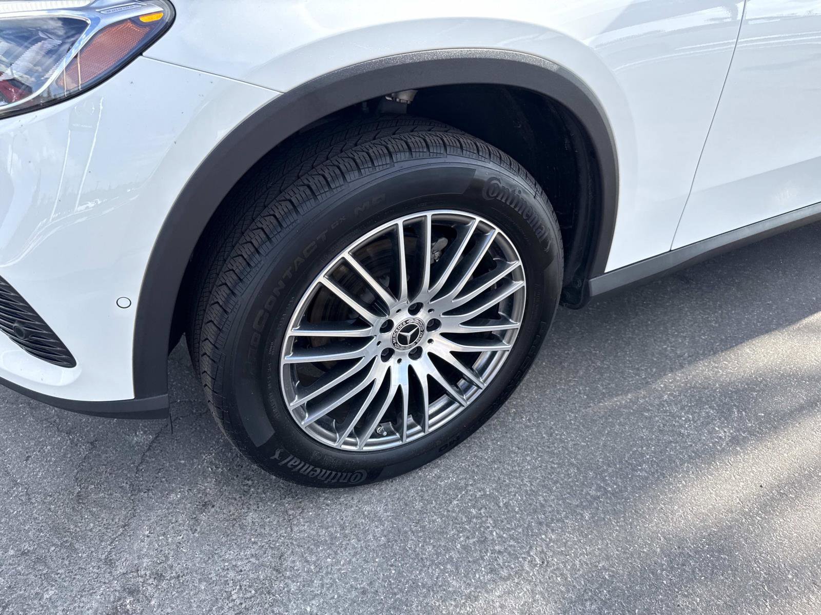 Used 2025 Mercedes-Benz GLC 300 image 9