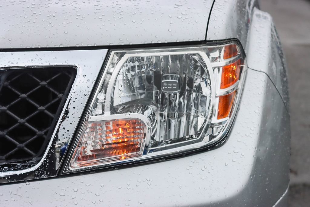 Used 2021 Nissan Frontier SV image 7