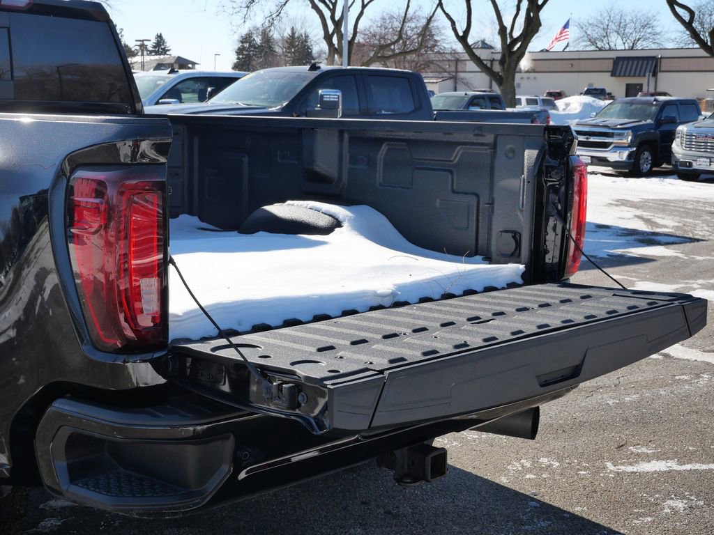 Used 2022 GMC Sierra 3500 Denali w/ Denali Ultimate Package image 13