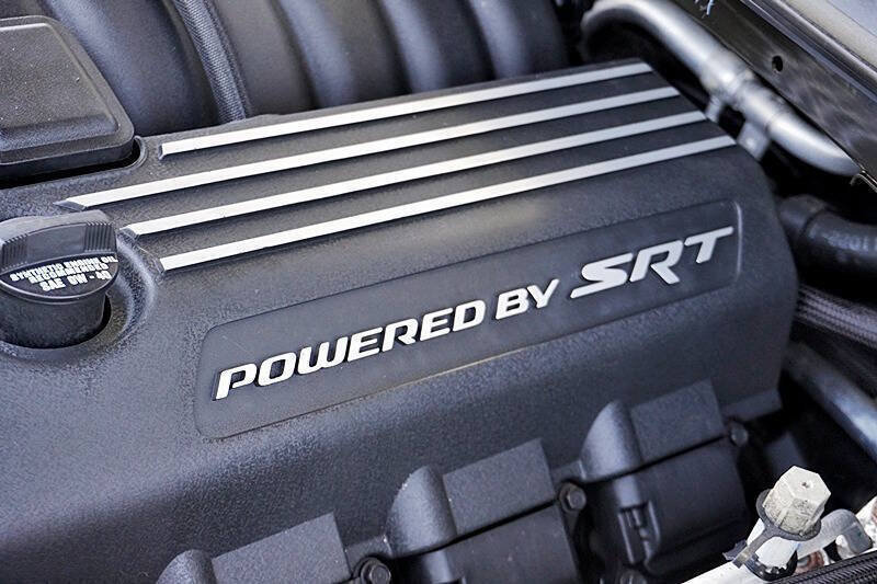Used 2015 Dodge Challenger R/T Scat Pack w/ Scat Pack Appearance Package RWD image 39