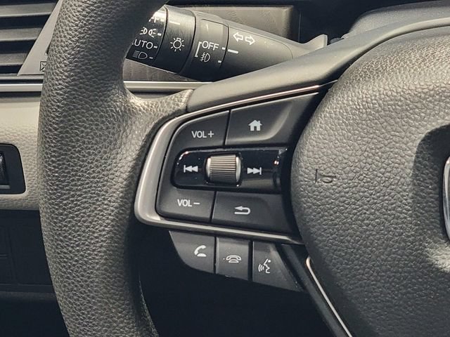 Used 2018 Honda Accord EX image 27